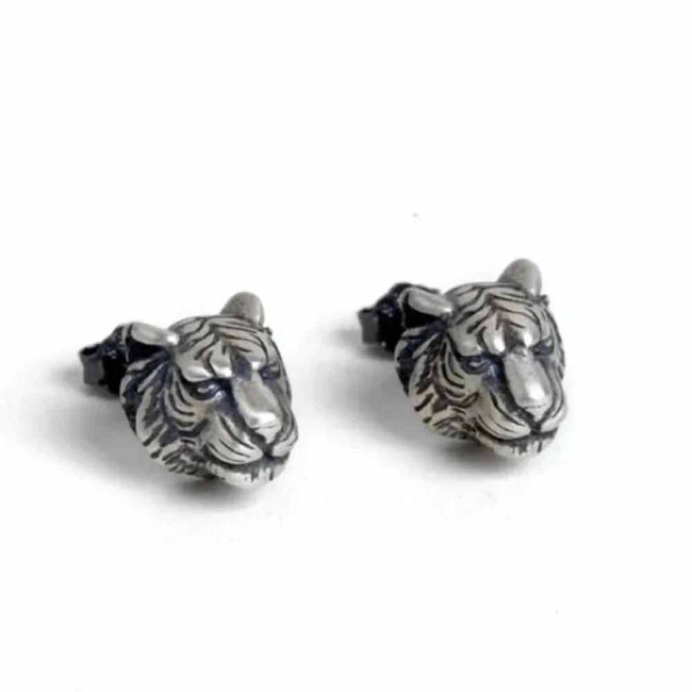 Single accent gothic style tiger head stud earring S925 sterling silver retro